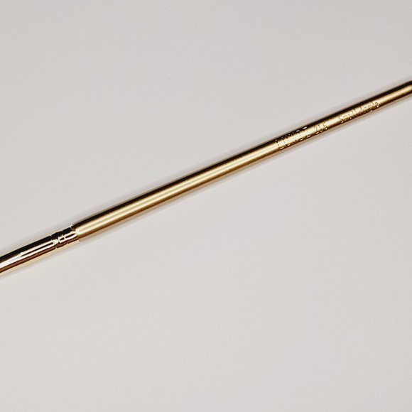 Luxie 215 Small Angle Brush ~ New ~ Gold - Picture 3 of 3